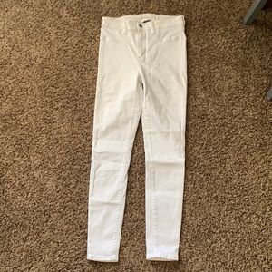 American Eagle white skinny jean